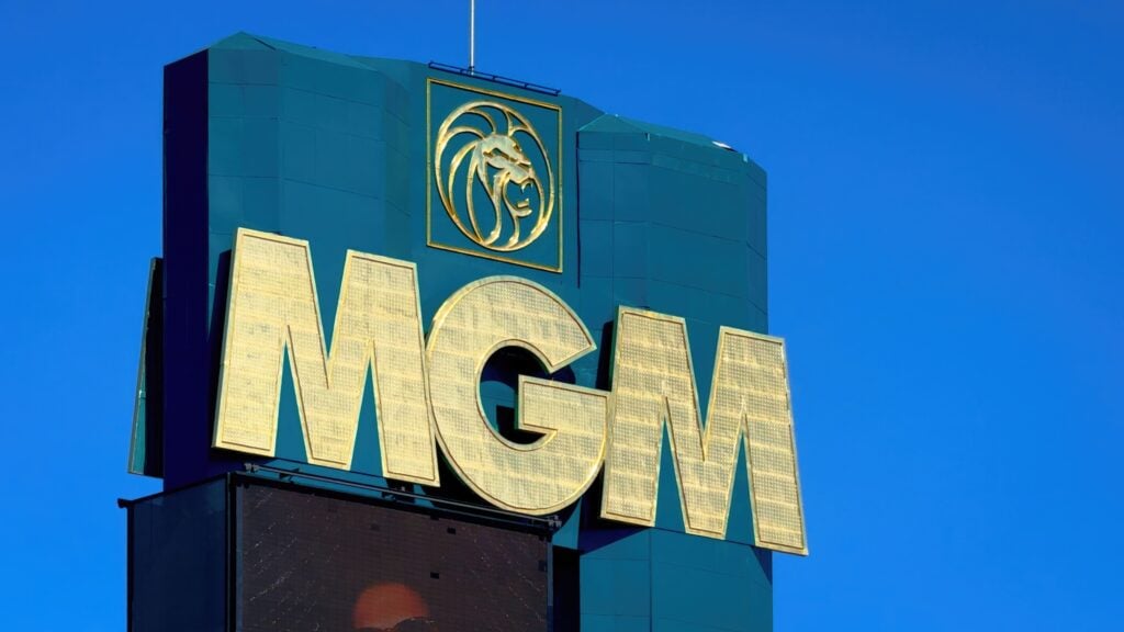 People تعرض شراء MGM بسعر نقدي بعلاوة 24.1%