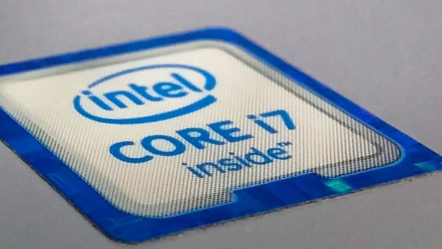 بنك أوف أمريكا: سهم Intel قد يرتفع مع زيادة ملكيته في الصناديق