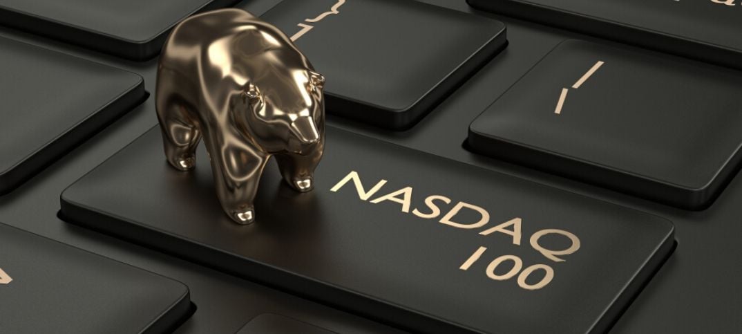 ناسداك 100 مكتوبة على زر كيبورد